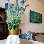 Suite&garden Coresi Daire